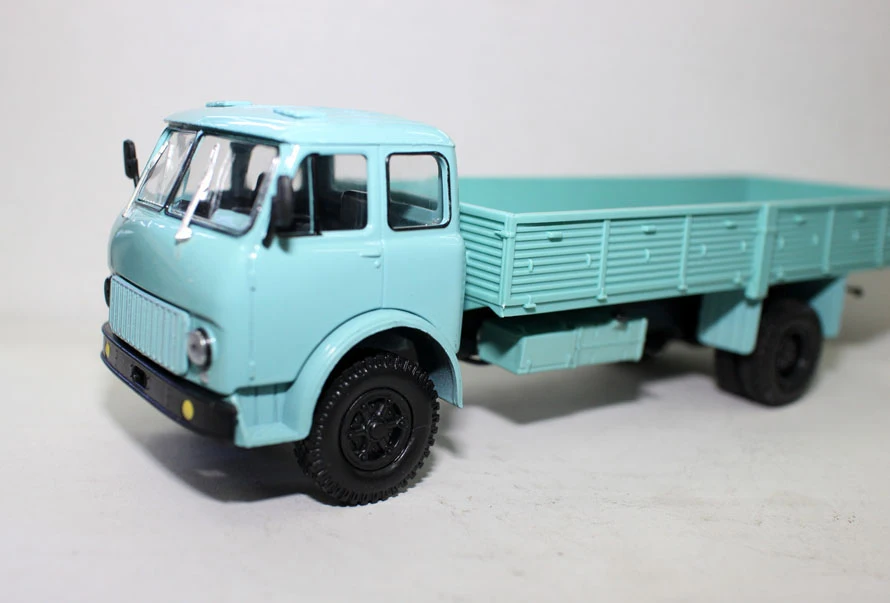 Z 500 Специальное предложение международная торговля 1:43 Россия бывший СССР М Z500 1980 классическая модель грузовика Коллекционная модель из сплава - Цвет: Z 500