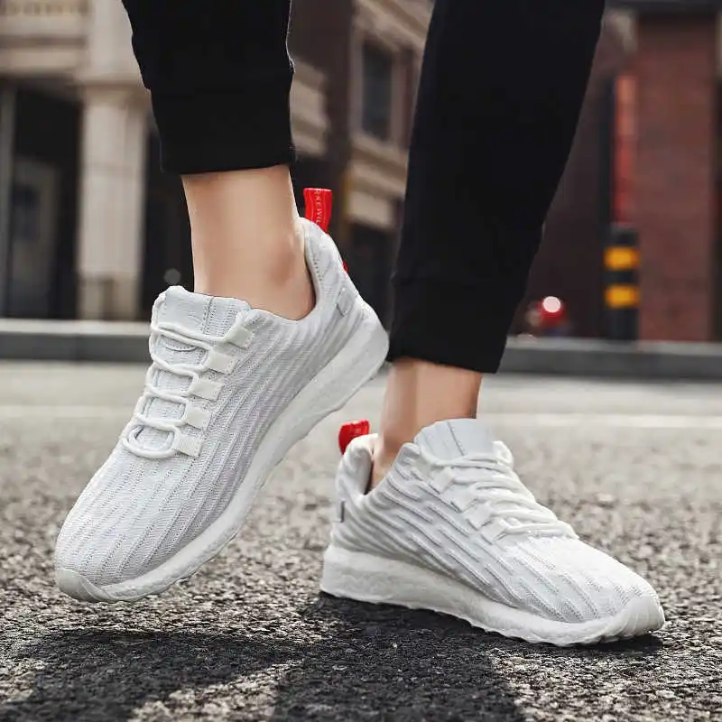 

Sport Shoes Men Big Size Thick Bottom Sneakers Man Low Top Damping Men's Running Shoes 2021 Fly Weaving Mens Sports Shoes 174D