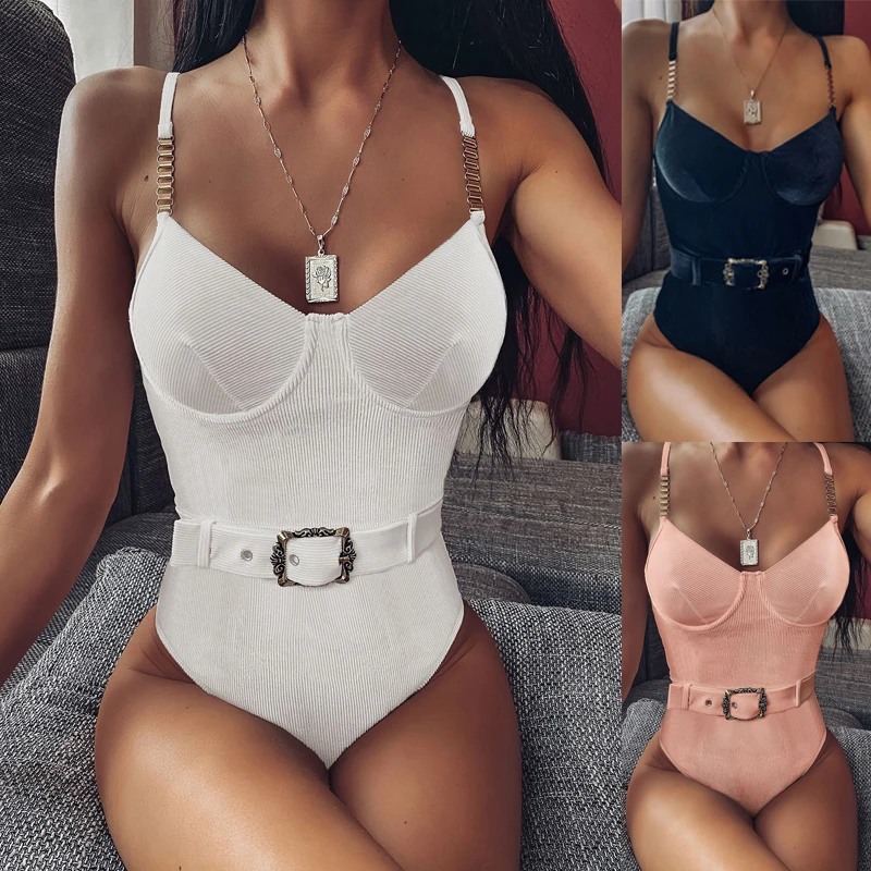 Женский слитный купальник на косточках привлекательный с чашками пуш-ап и