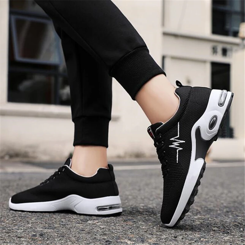 2021 New Hotsale Soft Sole Running Breathable Outdoor Sports Shoes Lightweight Sneakers For Men Comfortable Athletic Training