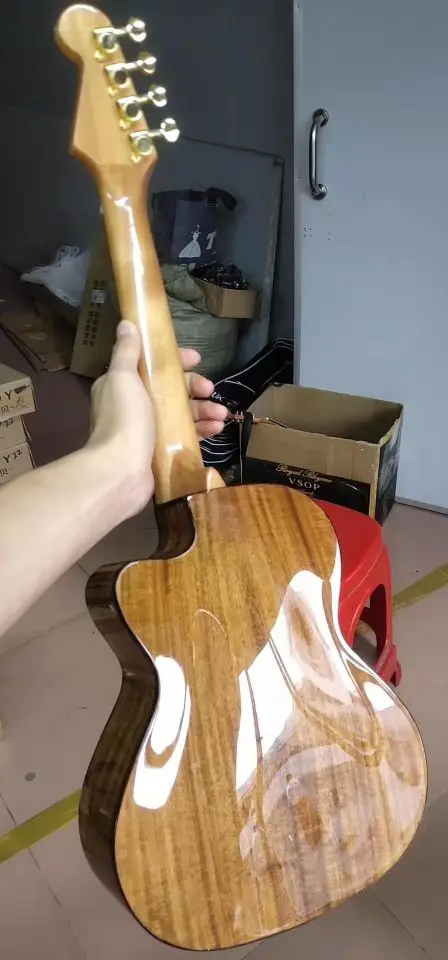 

23/26 inch ukulele acacia wood veneer