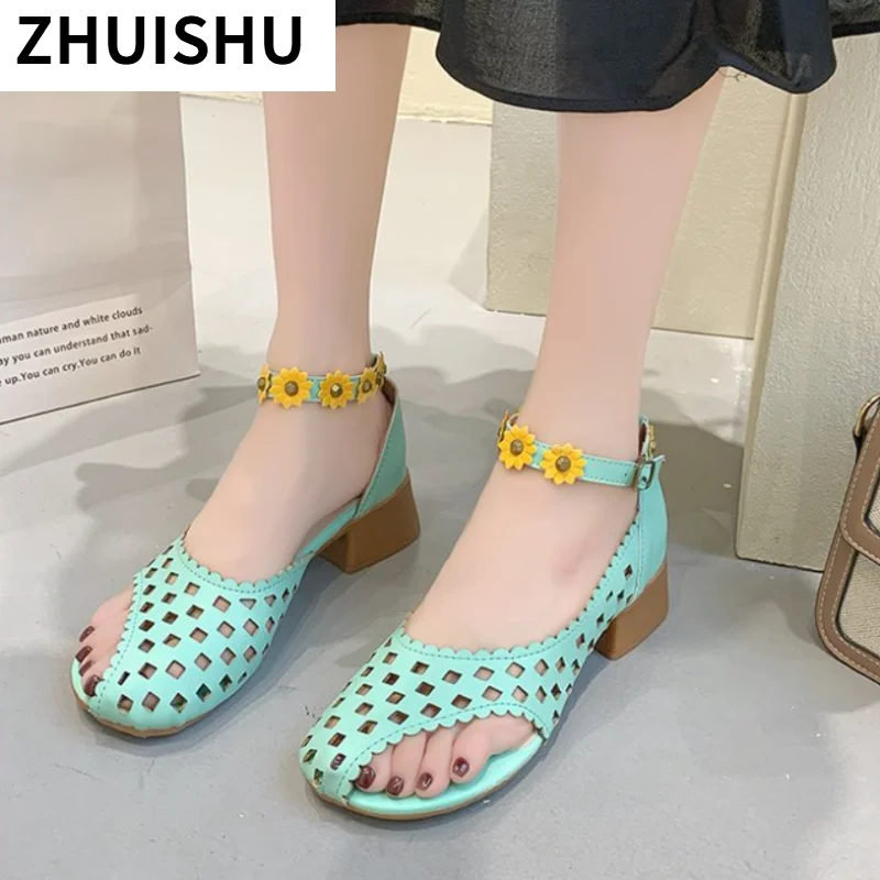 

Women Sandals 2021 New Summer Buckle Strap Floral Retro Women Shoes Set of Feet Handmade Hollow Platform Square Heel Sandals