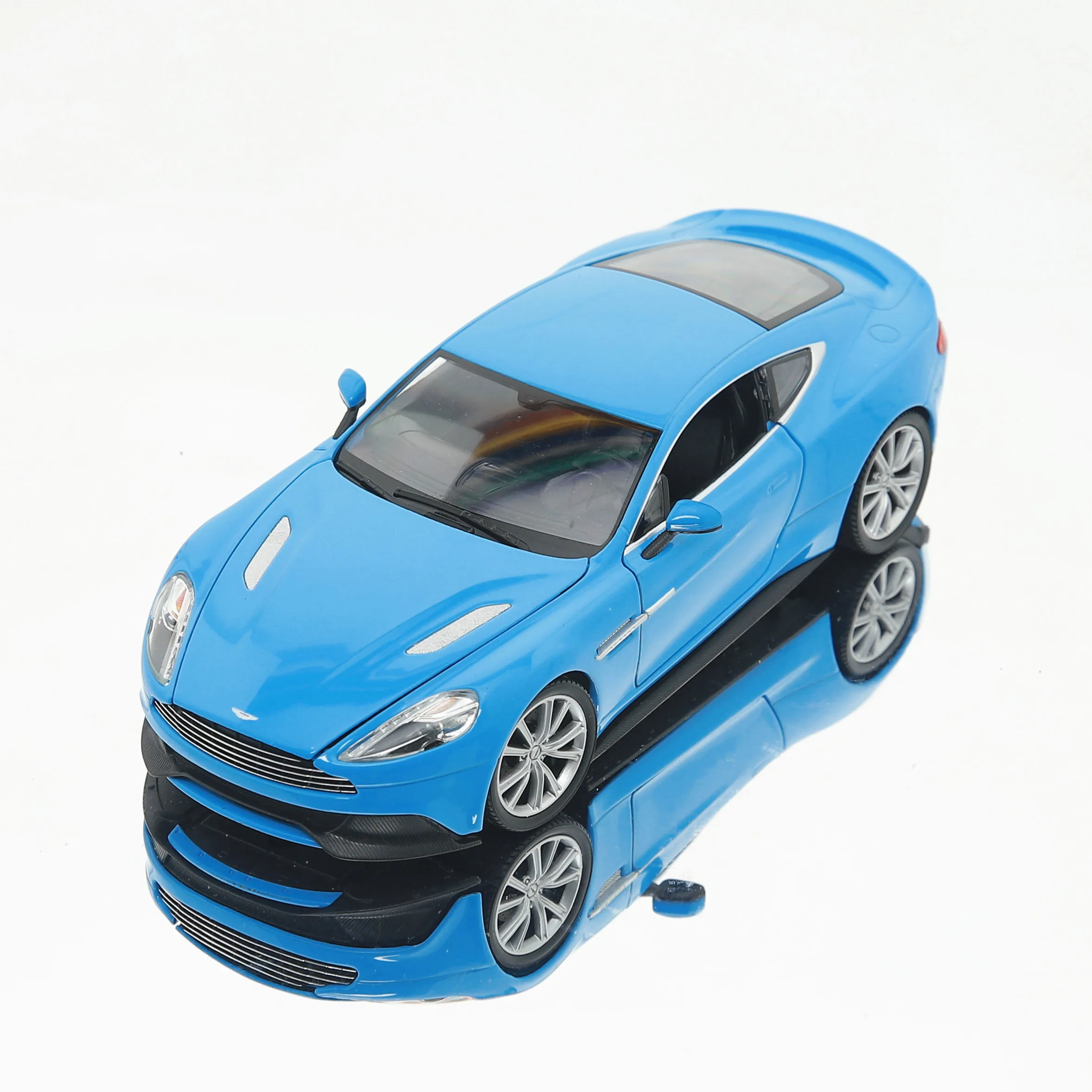 

WELLY 1:24 Aston Martin Vanquish роскошный автомобиль, литый под давлением, модель автомобиля, товары, коллекция игрушек