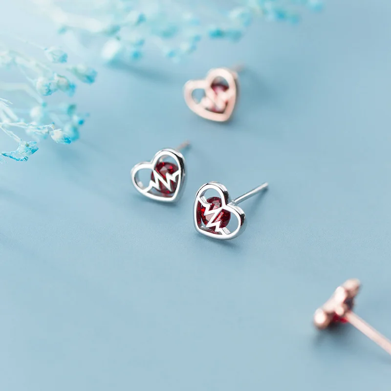 Trusta 925 пробы серебряные ювелирные изделия модные милые миниатюрные 8 мм X 7 мм полые серьги-гвоздики в форме сердца подарок для девочек, детей, леди DS514