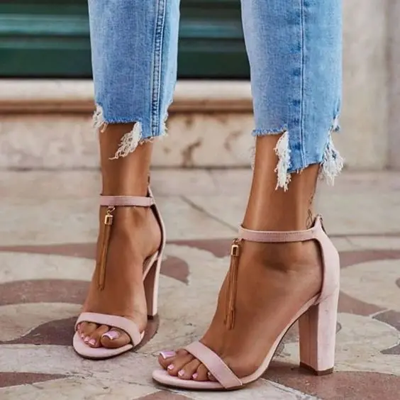 Лидер продаж сандалии гладиаторы женские босоножки на квадратном каблуке