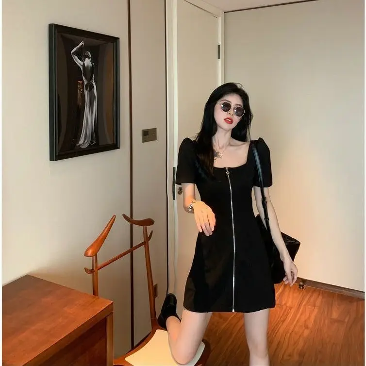 

2021 summer fashion new night show sexy square neck short sleeve dress shows slim little black skirt