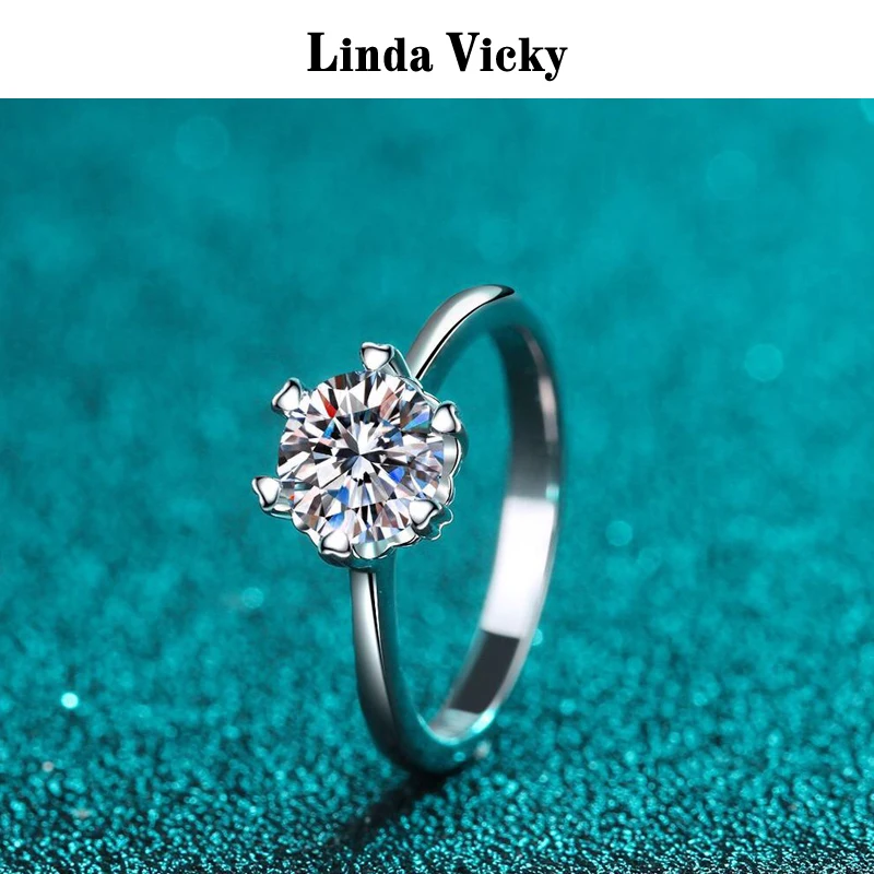 

Кольцо женское, из серебра 0,5 пробы, с муассанитом 925/1/2ct