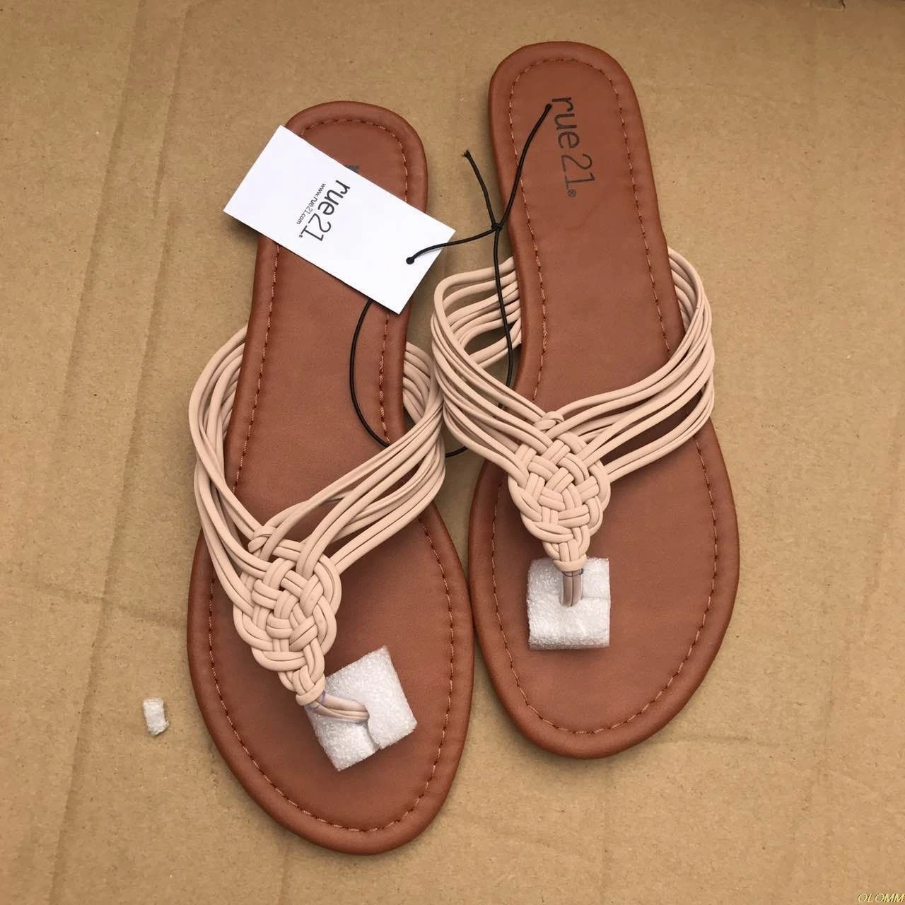 Женские сандалии на плоской подошве плетеные босоножки танкетке пляжные с