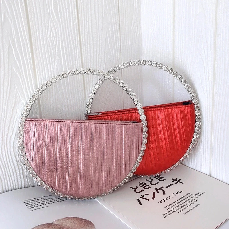 

2021 PU Diamonds Love Heart Shape Bag Women Solid Color Shoulder Evening Bag Luxury Design Dinner Half Moon Clear Clutch