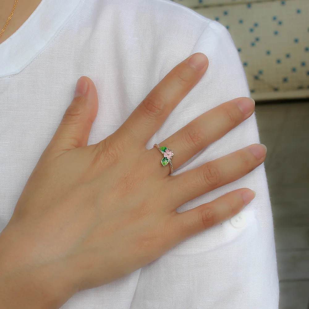 Женское кольцо из серебра 925 пробы с зелеными листьями|Кольца| |