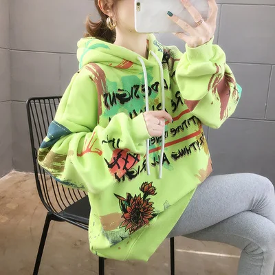 

Spring and autumn women's hooded graffiti print and velvet thick women's hooded super lazy style jacket