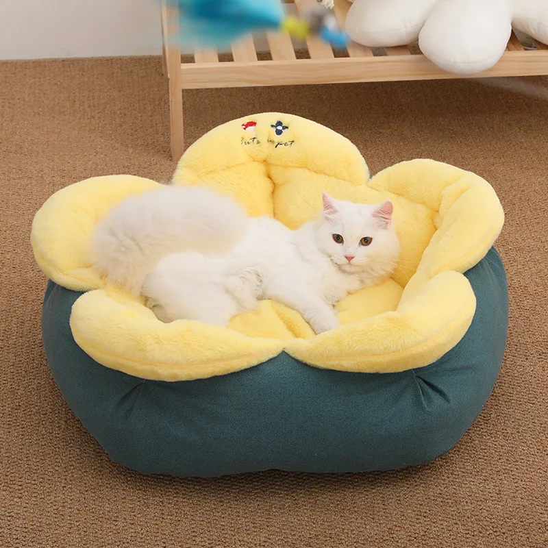 

Petal Cat Litter Kennel Cute Soft Litter Teddy Pomeranian Small Dog Cat Sleeping Mat Dog Kennel Flower Mat Pet Bed