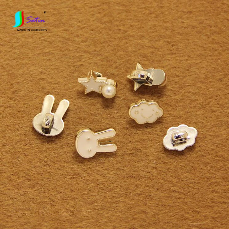 Высококачественный кролик с белым золотым краем облако стильная звезда