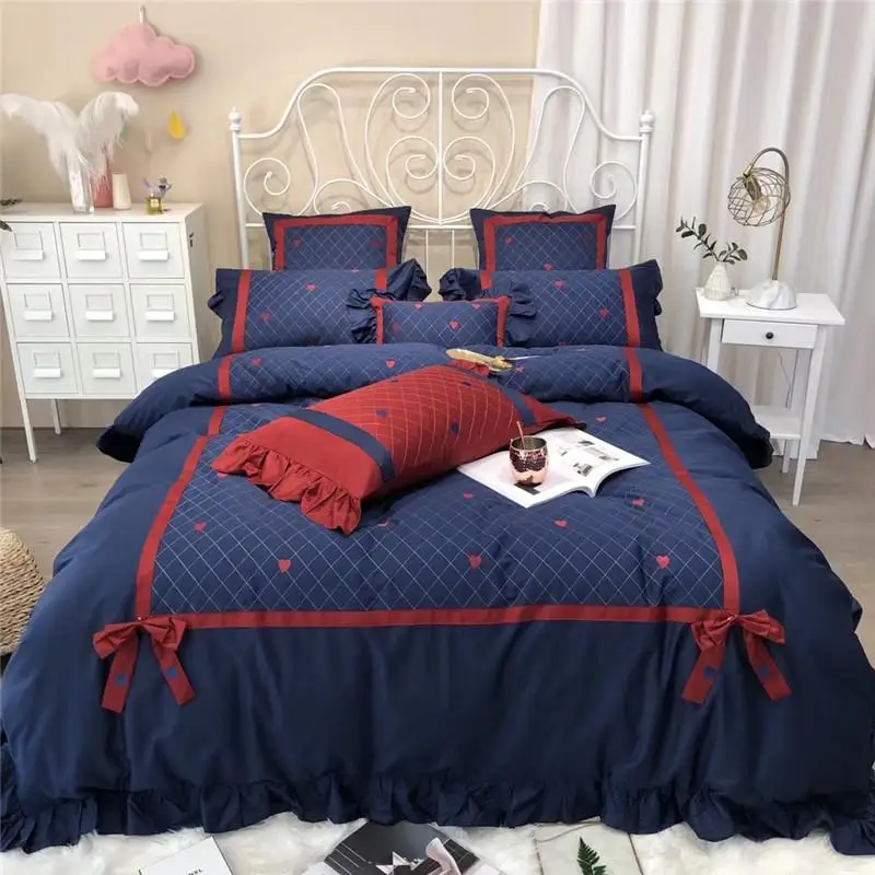 

42 4/7pcs Red blue Bedlinen Soft Bedclothes Stars moon embroidery Bedcover Duvet Cover Pillowcase egyptian Cotton Bedding set