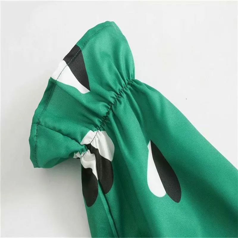 Женское элегантное зеленое мини-платье с принтом длинным рукавом и v-образным