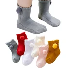 Очаровательные дизайнерские детские носки с помпоном, удобные хлопковые детские аксессуары для девочек, одежда, детские носки, носки