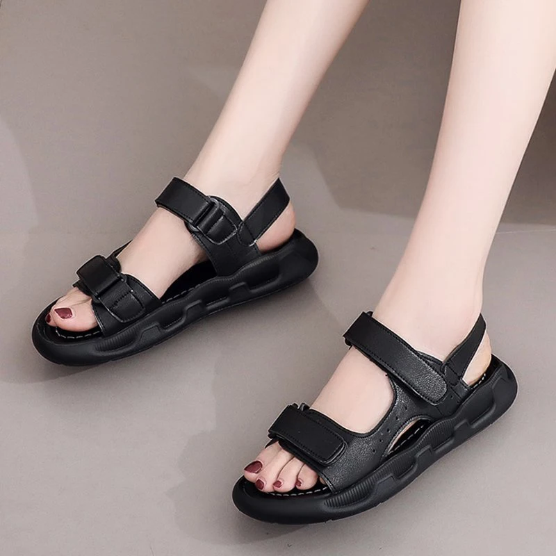 

2021 Summer Casual Flat Sandals Women Sports Shoes Convenient Strap Platform Sandalias Fashion Comfortable Black White Sandals