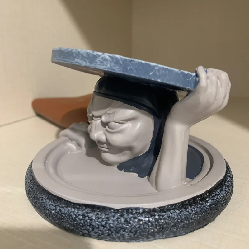 

Manhole Cover Resin Figurine Ornaments Outdoor Garden Decoration Statue Crafts Living Room Home Decor Accessories