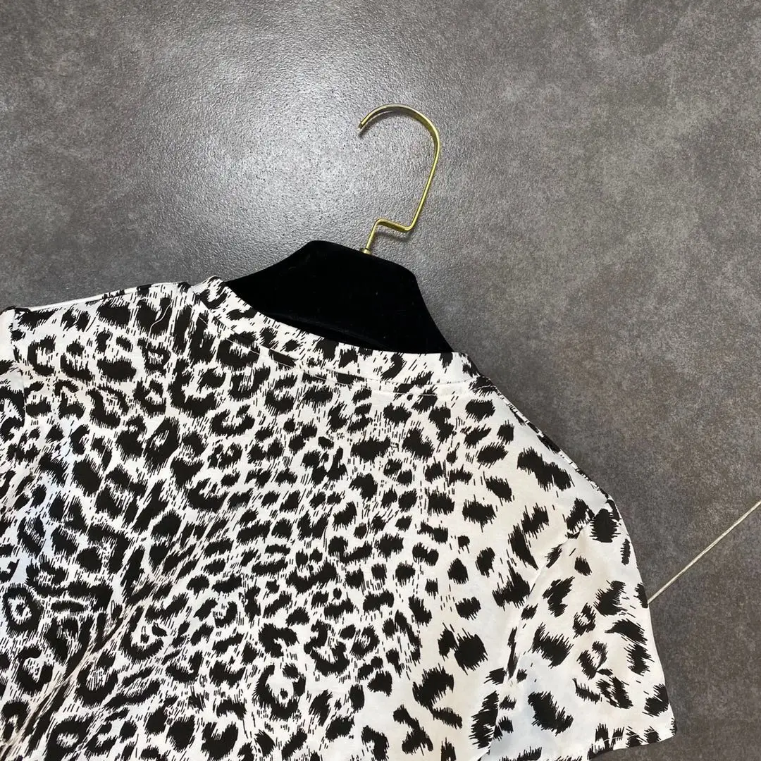 

ZCSMLL patchowrk tops women 2021 spring round neck cut off long-sleeved leopard spotted pattern street short shirt