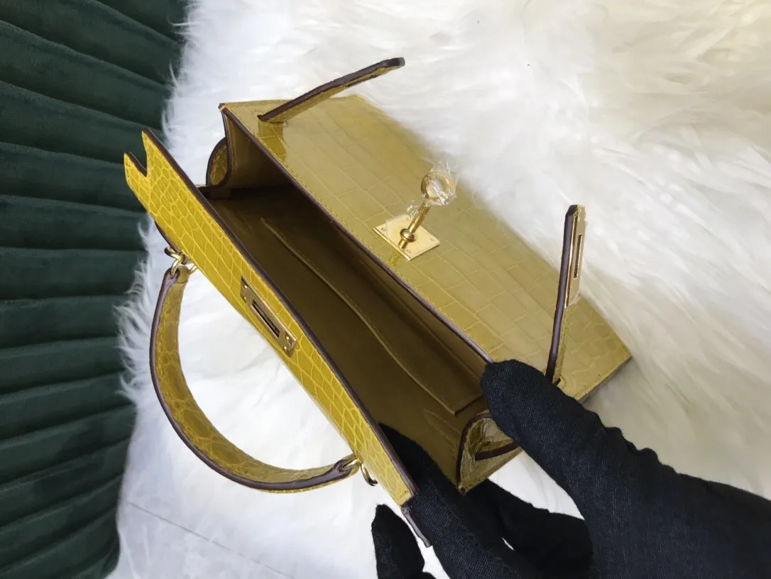 

Fully Handmade Shinny Crocodile Brand Purse,Design Bag,19.5CM Luxury Handbag,Wax Line Stitching, Fast delivery