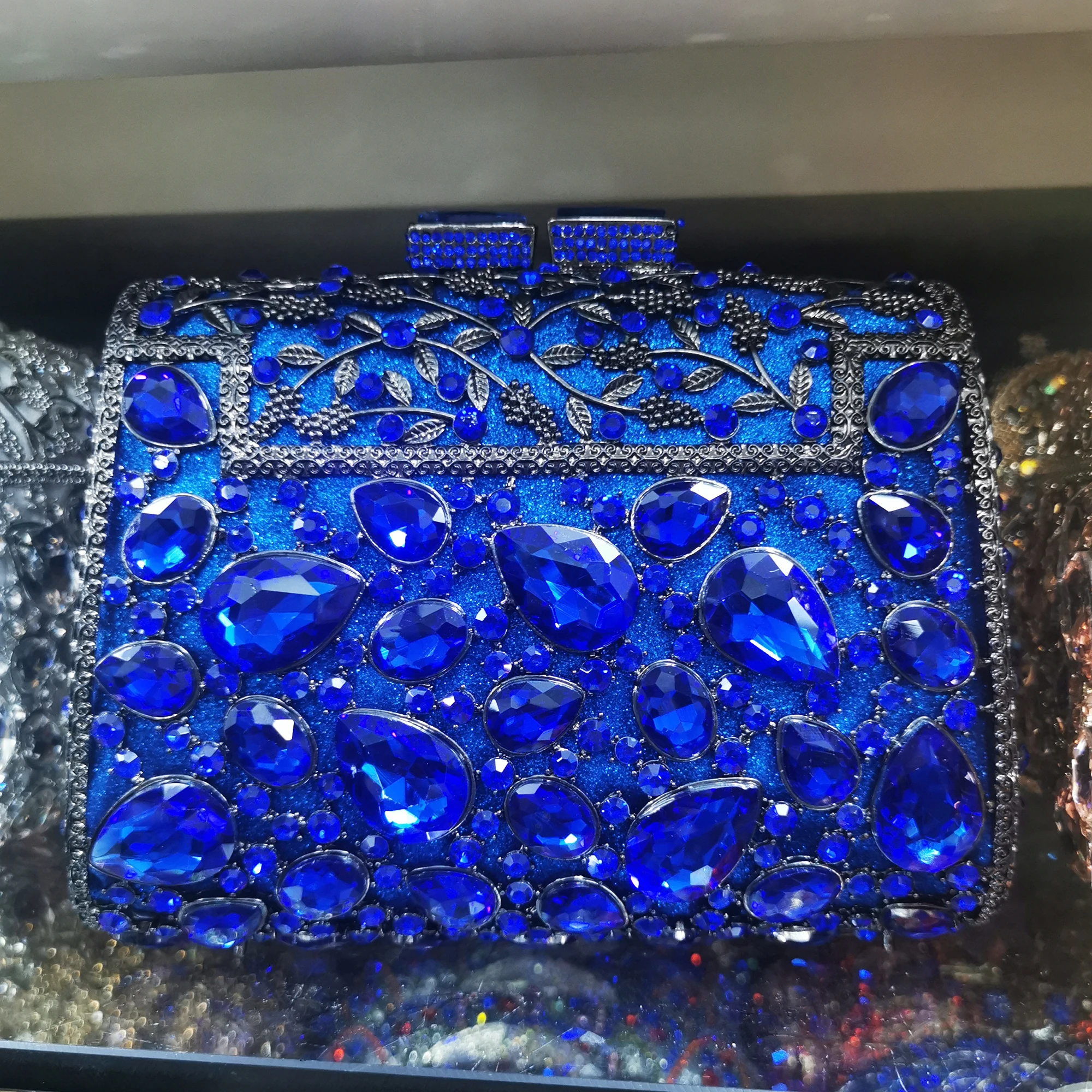 

xiyuan store Female AB Gold Hollow Out Rhinestones Evening Bags Party Clutch Bridal Purse Wedding Crystal Women Clutches Handbag