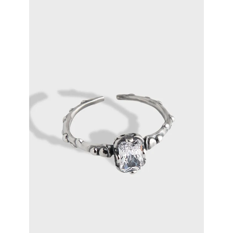 

Кольцо женское из серебра 925 пробы, регулируемое, с кристаллами