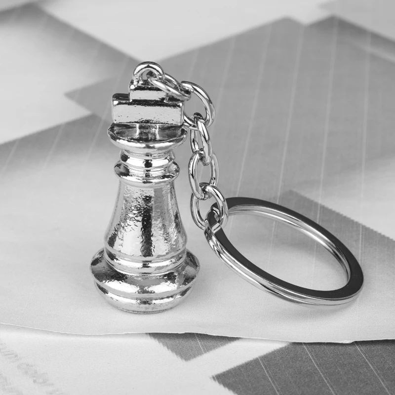 Международный ключ-брелок с шахматной фигурой No Lift Collection в виде ювелирного изделия для мужчин.