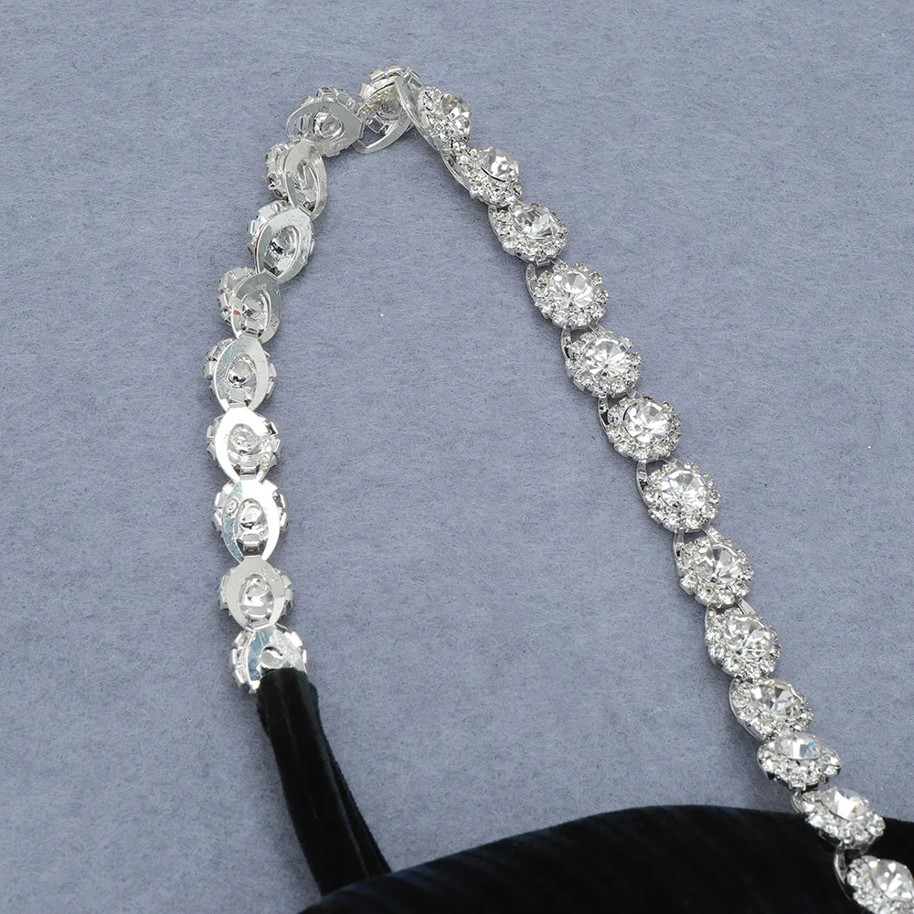 

2021 New Women Black Spaghetti Strap Beading Sleeveless V Neck Vestidos Celebrity Evening Party Bandage Fashion Dress wholesale