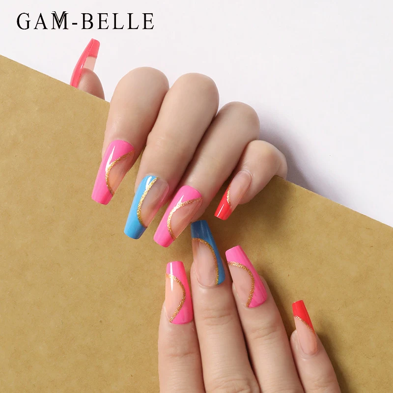 

GAM-BELLE профессиональные искусственные ногти розовый синий с золотой полосой французский длинный гроб полное покрытие искусственные наклад...