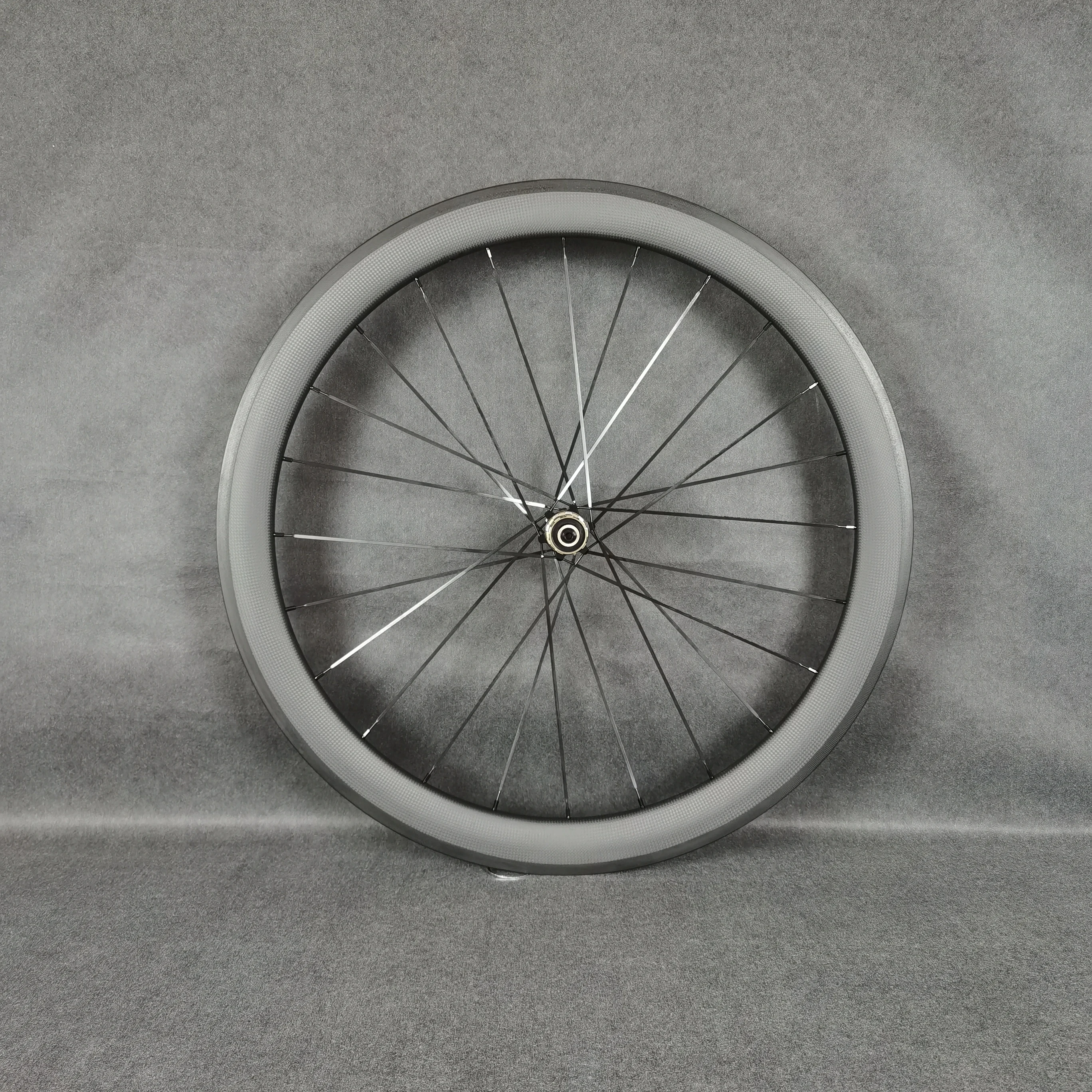 

700C carbon fiber wheel rear wheel depth 50mm width 23/25mm Clincher/Tubular road V-brake bicycle with 3K matte