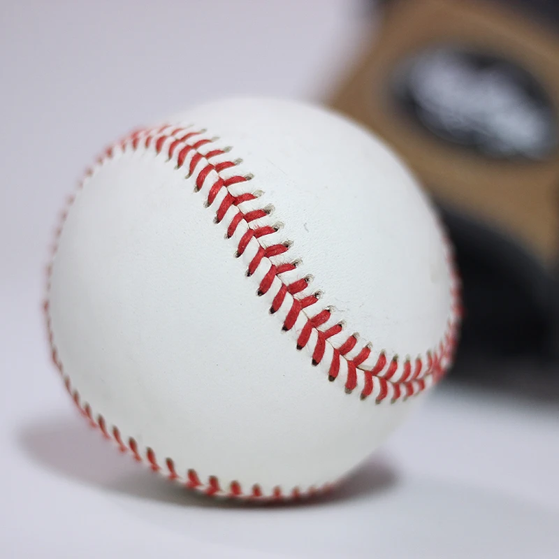 

Customized Handmade 9 inch Leather Cover Wood Core Inside Training Baseball Ball with Wool