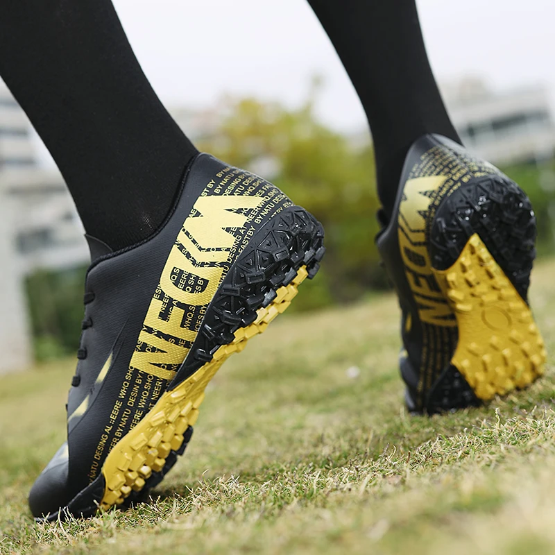 

Men's Sports Shoes Youth Professional Futsal Football Shoes Children Outdoor Non-Slip Football Training Shoes Large Size 33-48