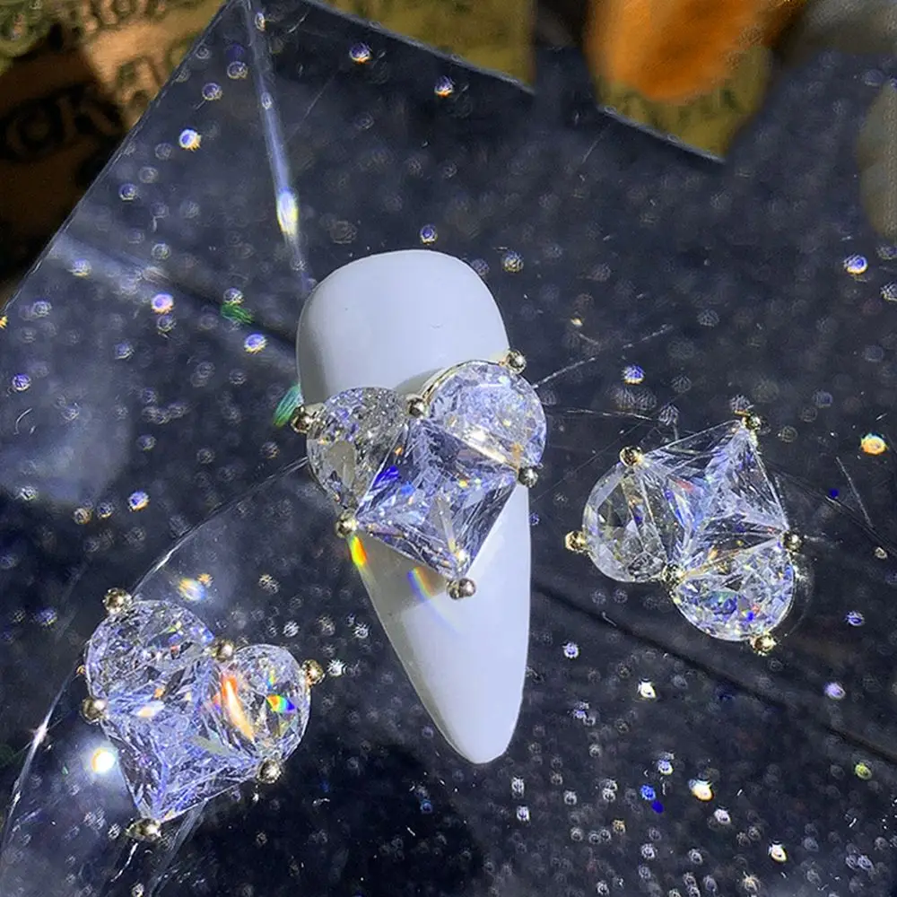 

Love Shiny Rhinestones 3D Nails Art Charms Heart Nail Decorations Big Peach Heart Shaped Crystal Diamond Manicure