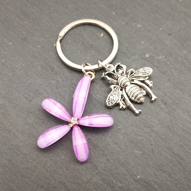 Модный брелок с подвеской в виде насекомого милой маленькой Пчелкой цветочное