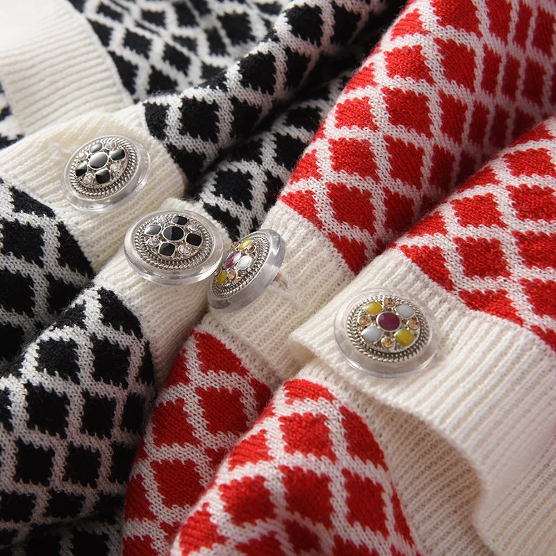 

New V-neck Wool Sweater Women's Autumn and Winter Short Star Cardigan Sweater Loose Knit Cashmere Base Free Shipping