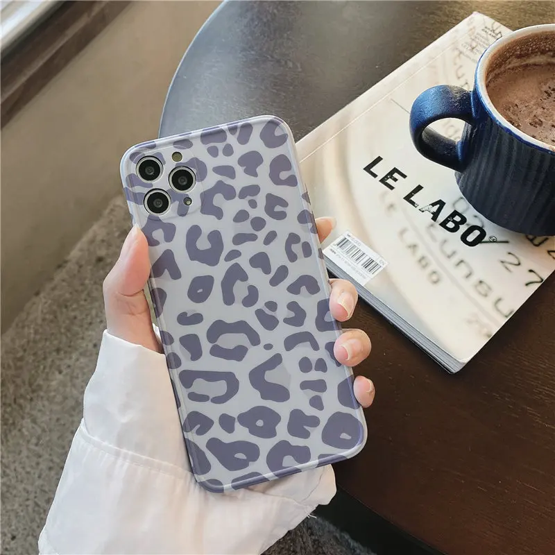

Leopard Print Shockproof Fashion Phone Case For iPhone 11 12 Pro X XR XS Max 7 8 Plus Mini Camera Protection Soft Back Cover