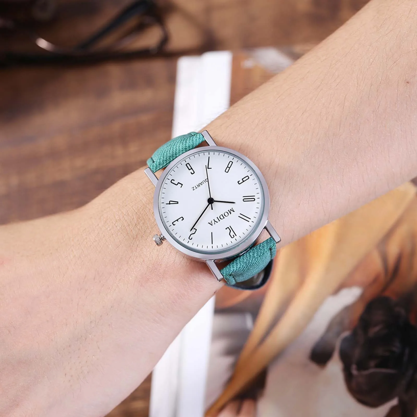 

watch Men's And Women's Fashion Leather Belt Sport Quartz Wrist Analog Watch Hot women watches bracelet watch ladies Jewelry