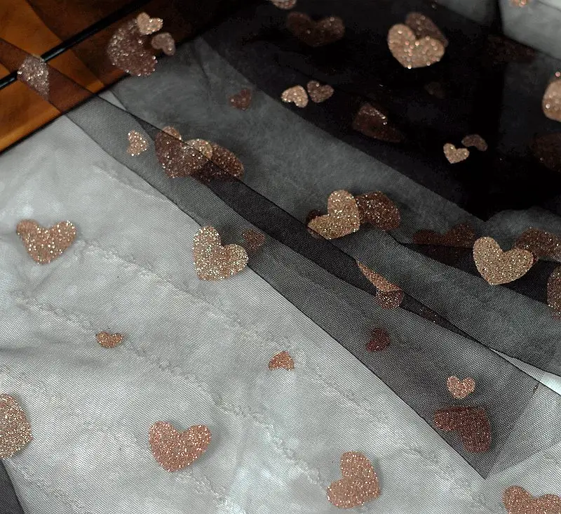 Розовый черный с принтом сердца блестящая бронзовая Сетка Тюль Ткань Высокое