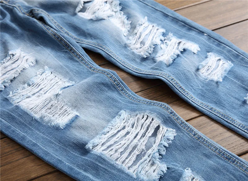 

2020 New Arrival Men Holes Jeans Light Blue Denim Jeans Good Quality Men Cotton Straight Long Jean Pants Male Button Streetwear