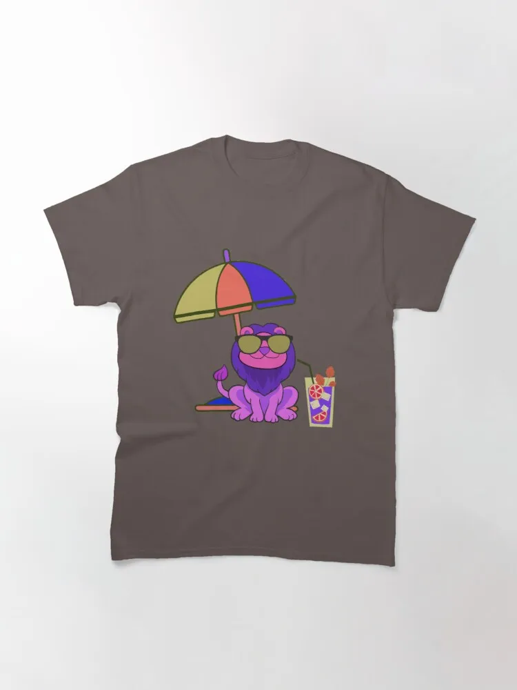 

Lion wearing glasses 4 Classic T-Shirt