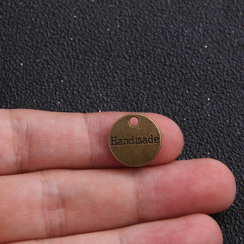 

30pcs Fashion Jewelry Findings Metal Tags For Jewelry Alloy Antique Bronze 14mm Handmade Plate Letter Charms