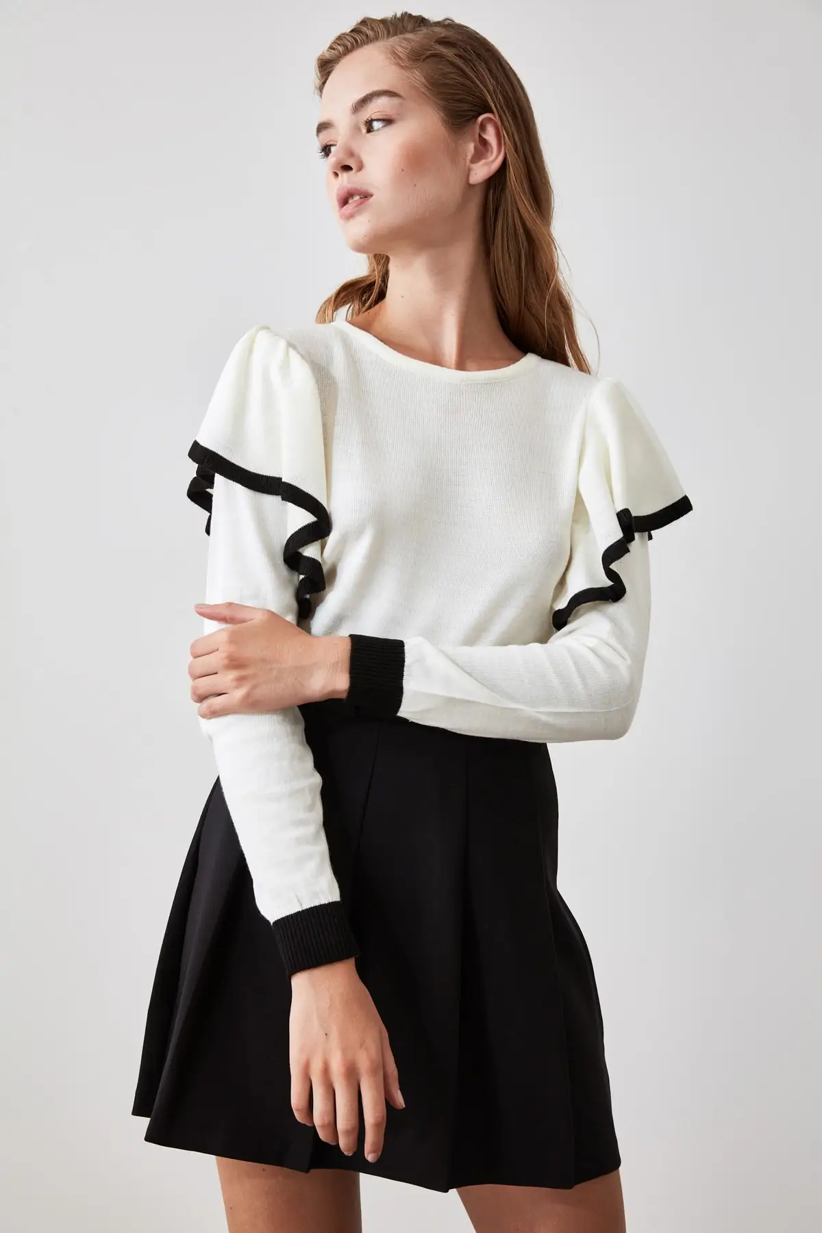 

Trendyol Flywheel Detailed Knitwear Sweater TWOAW21KZ1280