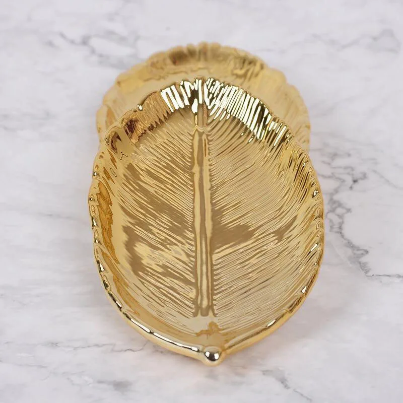 Поднос керамический в скандинавском стиле Ins для хранения золотых листьев лоток - Фото №1