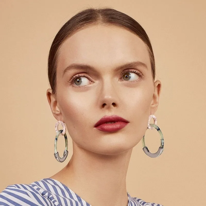 Женские акриловые серьги большие круглые сережки из ацетатного сплава