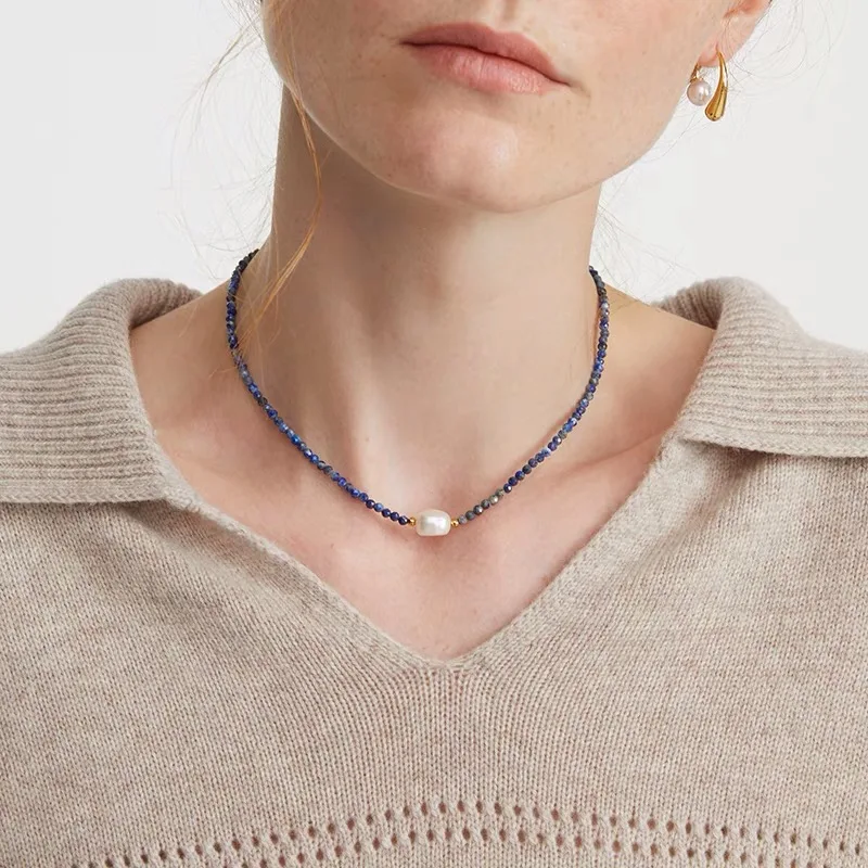 Ожерелье с черным кристаллом и натуральным пресноводным жемчугом | Украшения