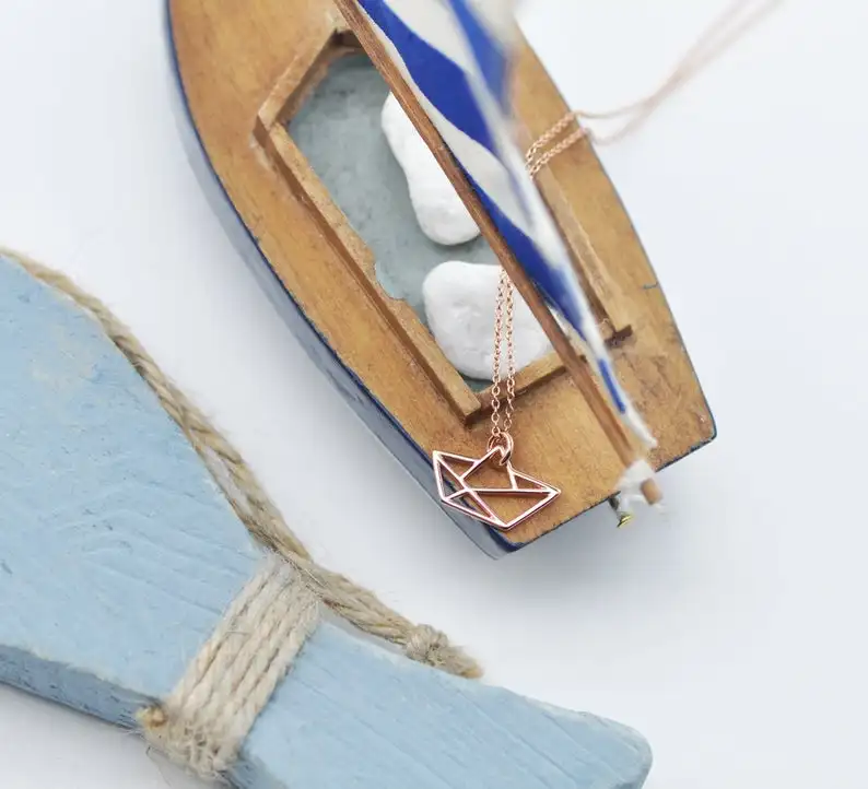 

Small Origami Sailboat Necklace Navy Nautical Geometric Ocean Paper Sail Boat Ship Pendant Chain Necklaces for Women Jewelry