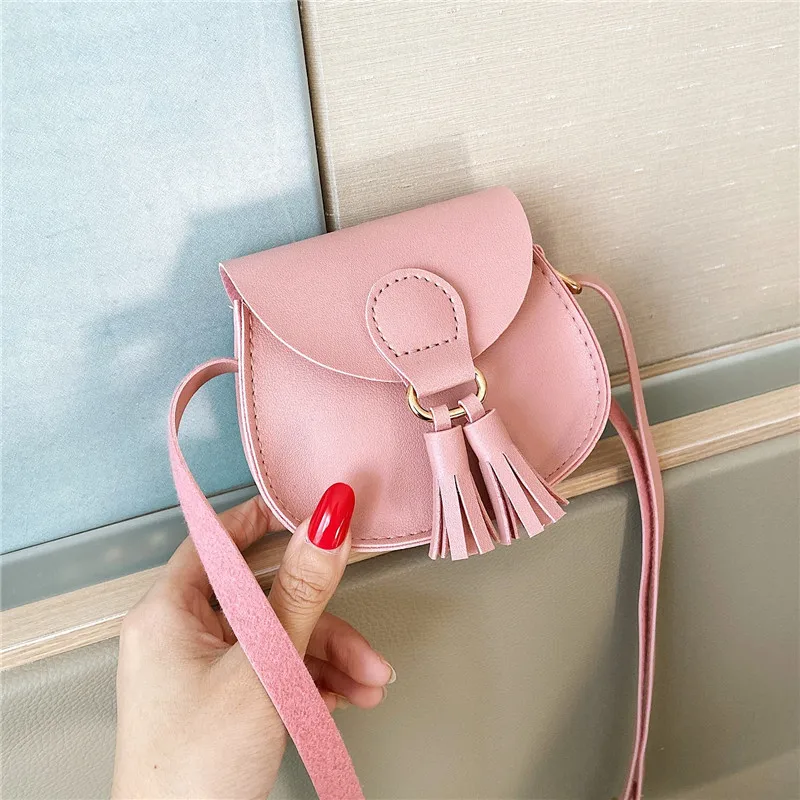 

2020 Baby Summer Clothing Women Girls Fashion Small Shoulder Bag Leather Waist Bag Solid Tassel Handbag Ladies Wholesale Gifts