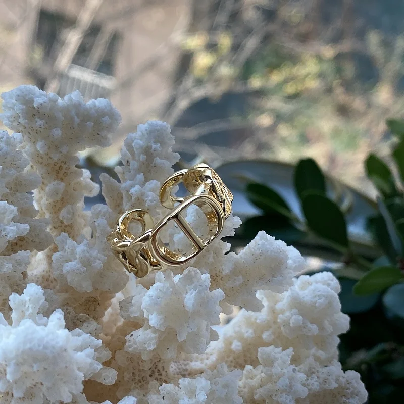 

Punk Hollow D Letter Exaggerated Retro Thick Cuban Chain Choker Necklace For Women Bracelet Aesthetic Girl Jewelry Accessories