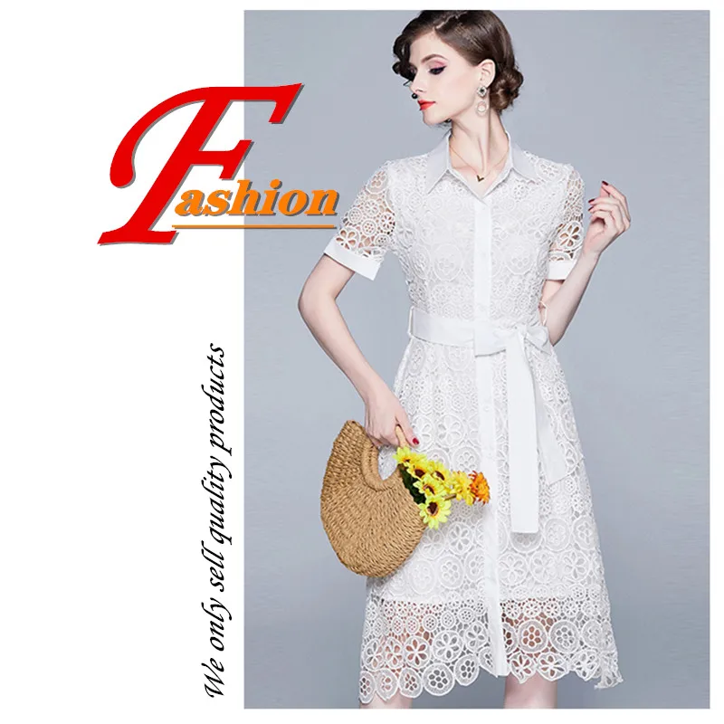 Женское облегающее платье с коротким рукавом длинное белое ажурное поясом и
