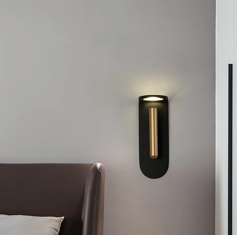 

Light luxury living room wall lamp post modern creative aisle bedroom bedside lamp designer background wall rotating wall lamp